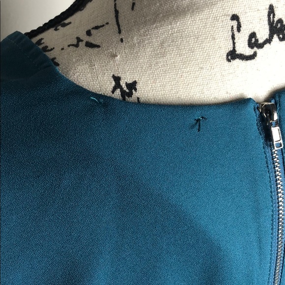 Valerie Bertinelli Blouse With Scallop Trim - Picture 5 of 6